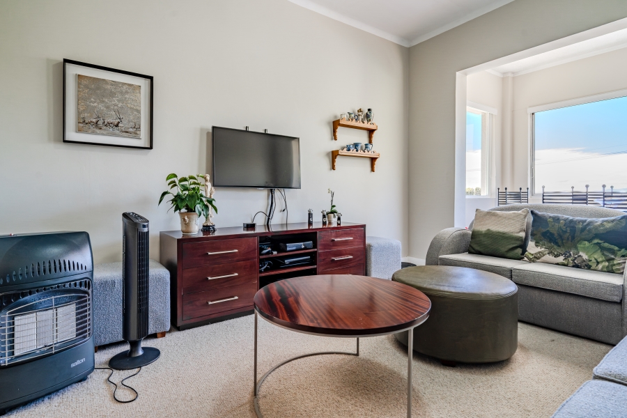 3 Bedroom Property for Sale in Oranjezicht Western Cape